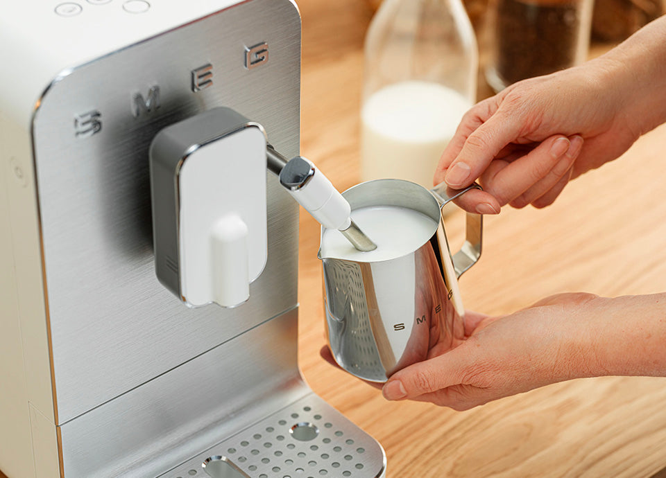 SMEG Automatic Coffee Machine With Steam Wand